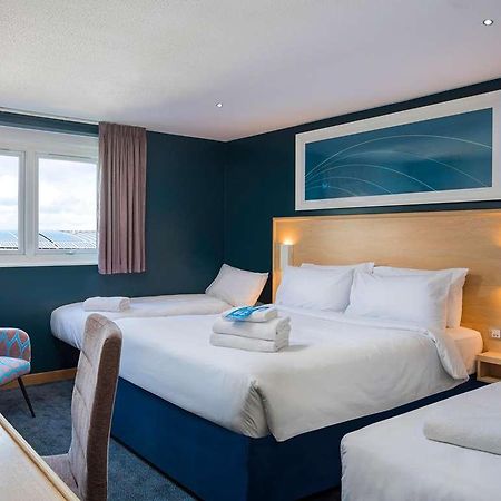 Travelodge Aberdeen Airport Δωμάτιο φωτογραφία
