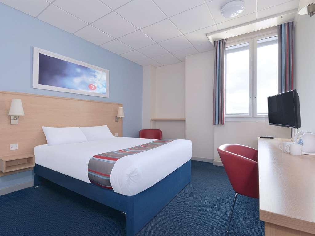 Travelodge Aberdeen Airport Δωμάτιο φωτογραφία